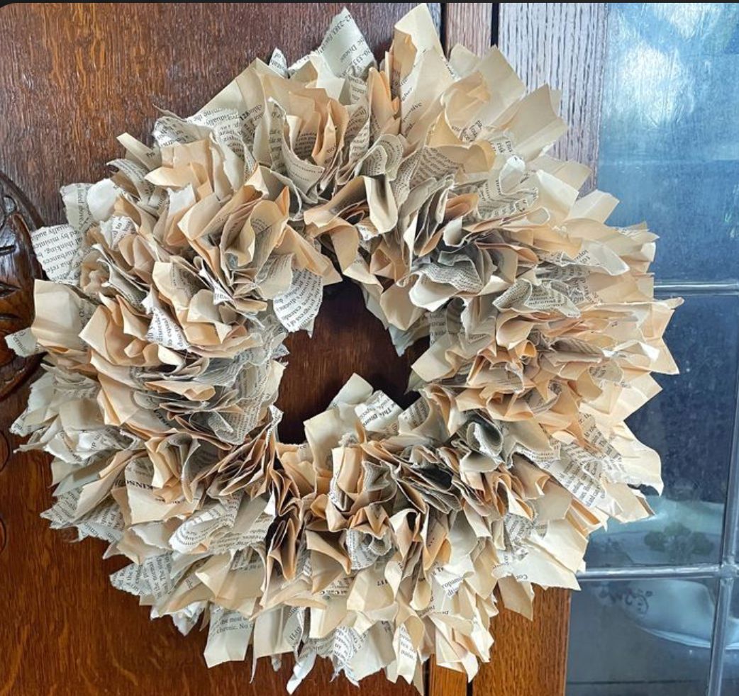 FRIDAY 7:00 - Read Between the Loops