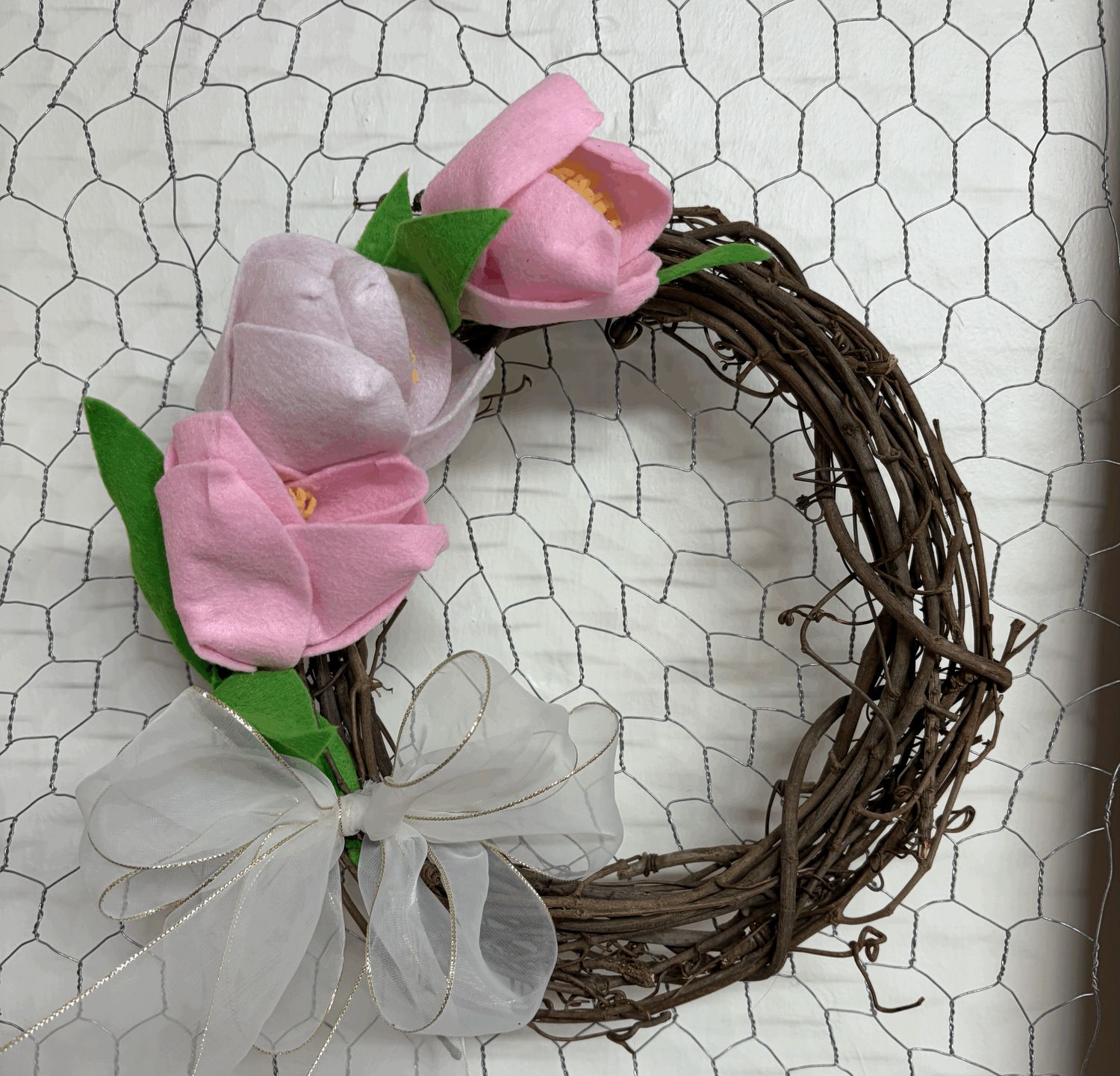SATURDAY 1:00 - Forever Tulips Wreath