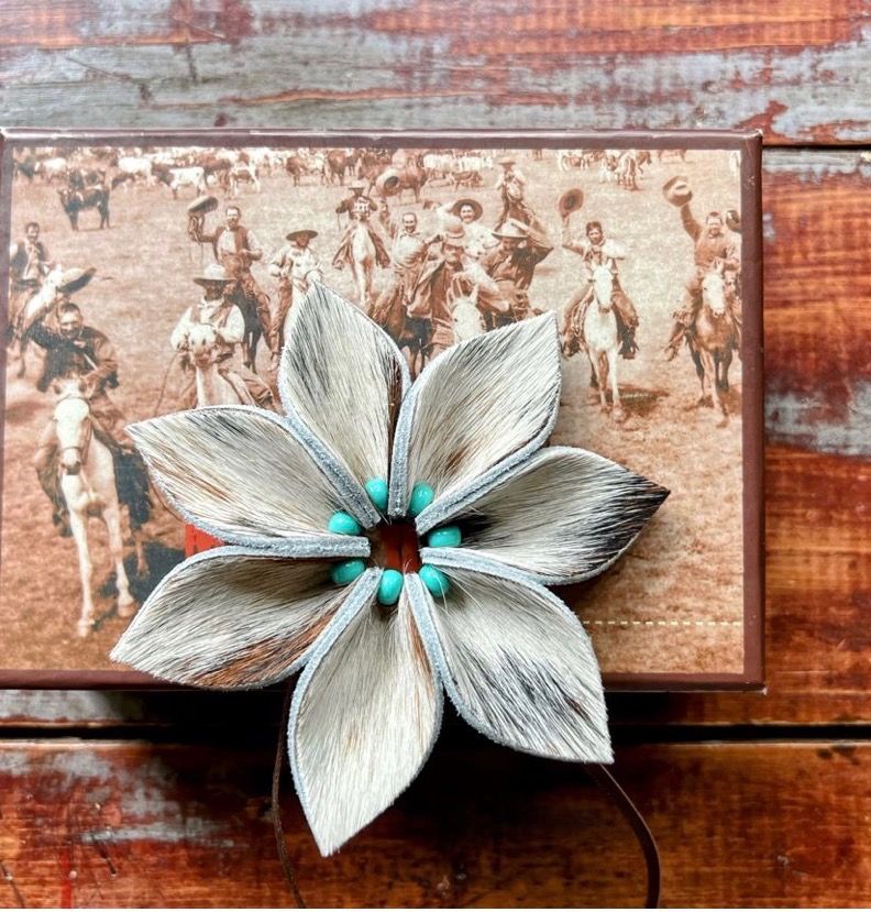 SATURDAY 5:00 - Cowgirl Blooms