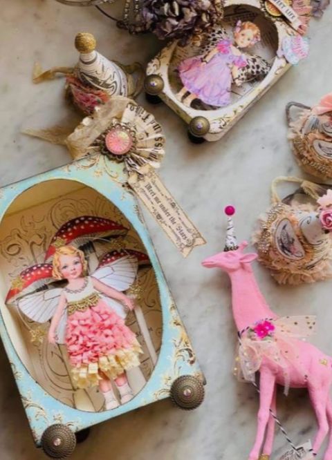 SATURDAY 1:00 - Paper Girl Power