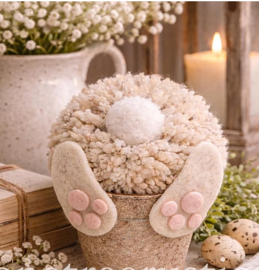 SUNDAY 12:00 - Peek-A-Boo Bunny