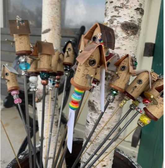 SUNDAY 5:00 - Mini Garden Charmers