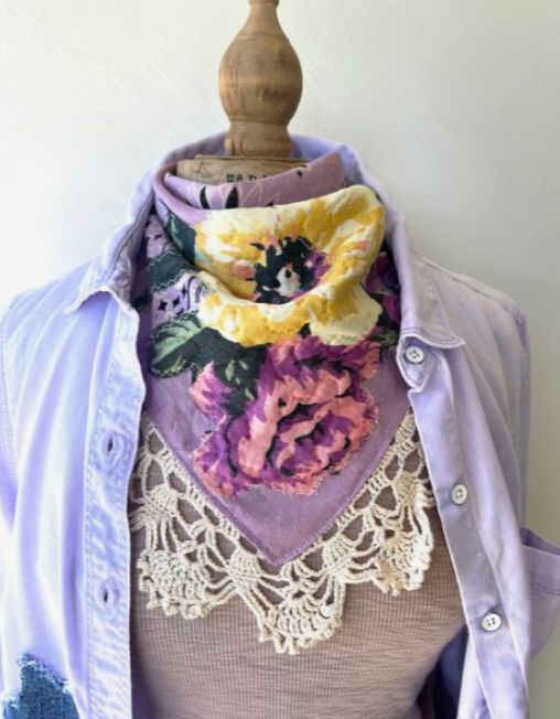 SAT SPECIAL 4:00 - Bandana Babes