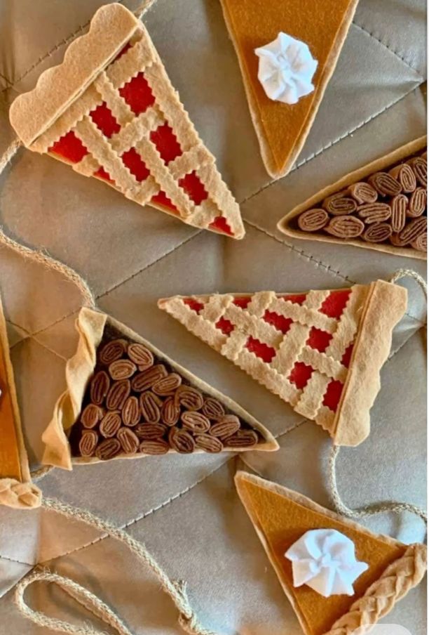 GC SATURDAY 1:00 - Easy as pie garland