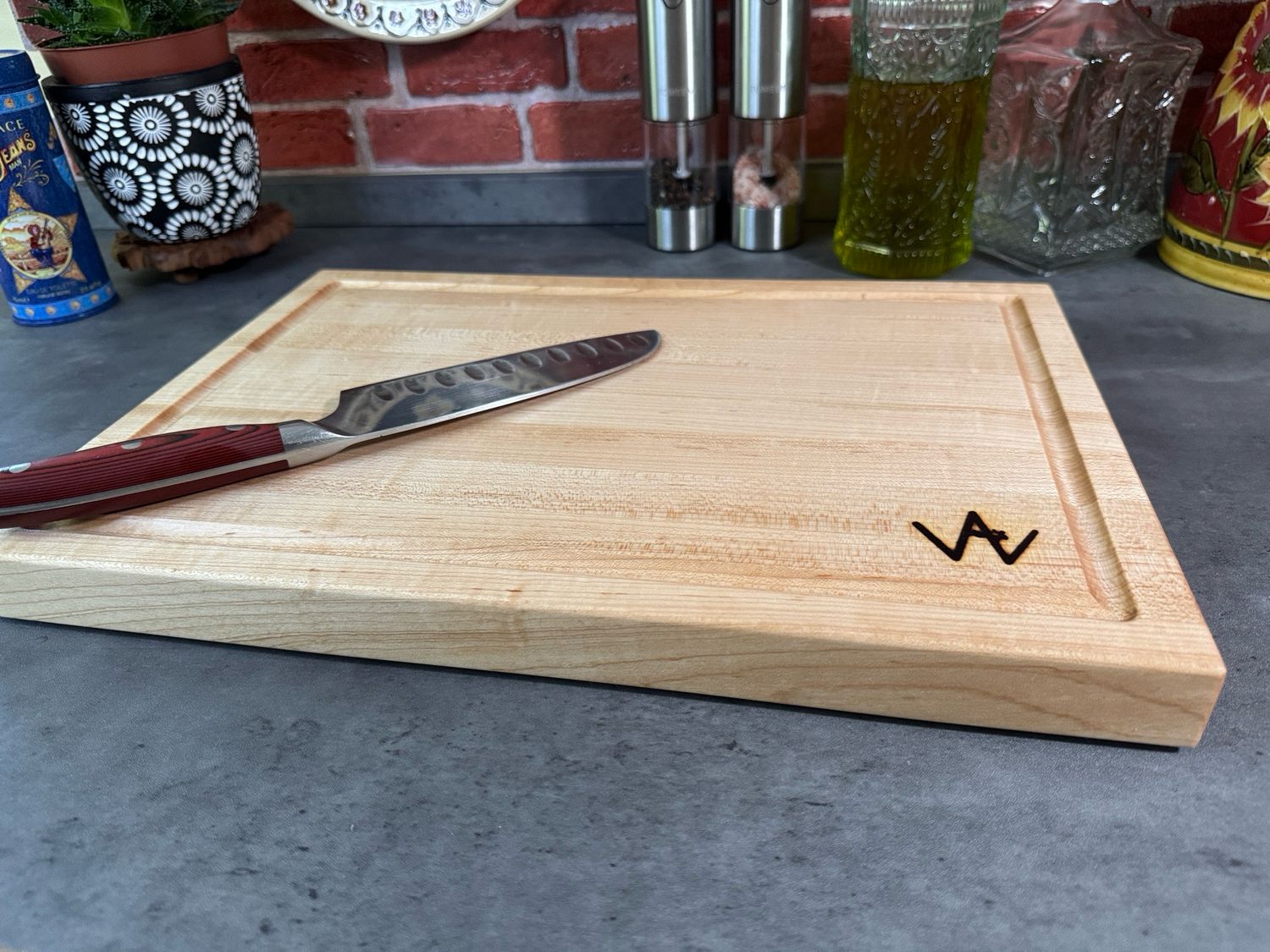 Hard Maple Edge Grain Board With Juice Groove