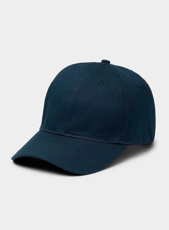 Caps