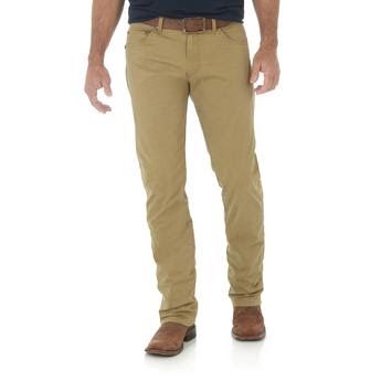 Wrangler Retro® Slim Straight Jean Acorn
