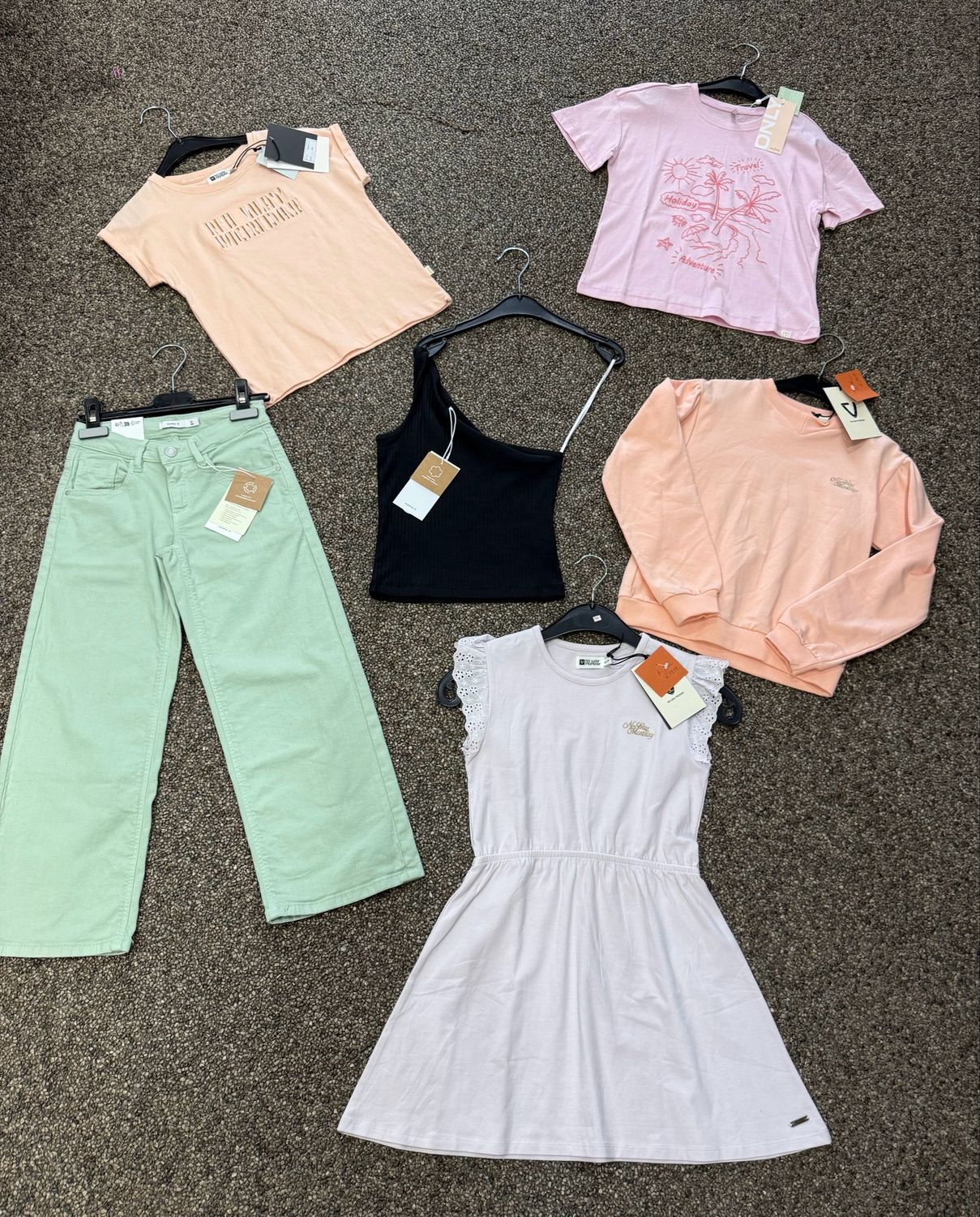 Voordeelpakket 8 voor meisjes maat 122/128 – Koko Noko, Name It, Kid Only &amp; Someone – NIEUW 6 stuks voor slechts €35,99!
