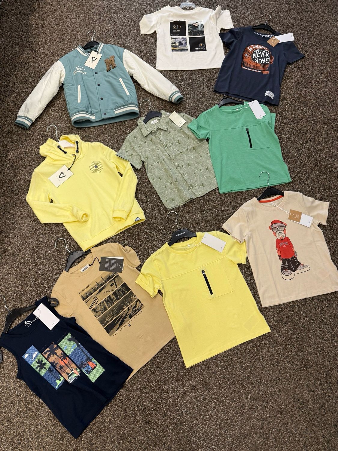 Voordeelpakket 1 voor jongens maat 122/128 – Name It, Koko Noko, Someone &amp; Levi’s – 10 stuks voor slechts €49,99!