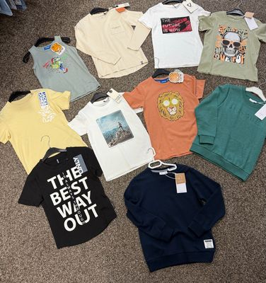 Voordeelpakket 4 voor jongens maat 122/128 – Name It, Koko Noko, Someone &amp; Levi’s – 10 stuks voor slechts €49,99!