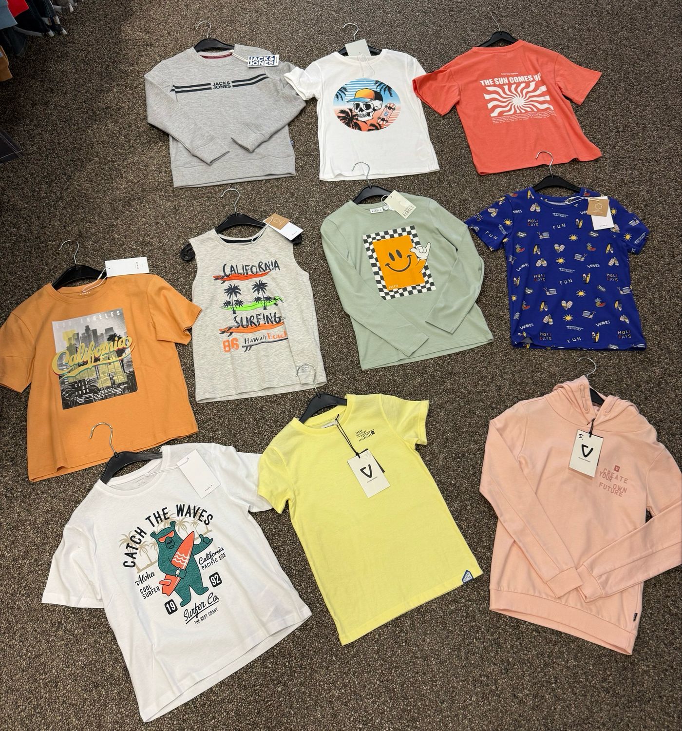 Voordeelpakket 2 voor jongens maat 122/128 – Name It, Koko Noko, Someone &amp; Levi’s – 10 stuks voor slechts €49,99!