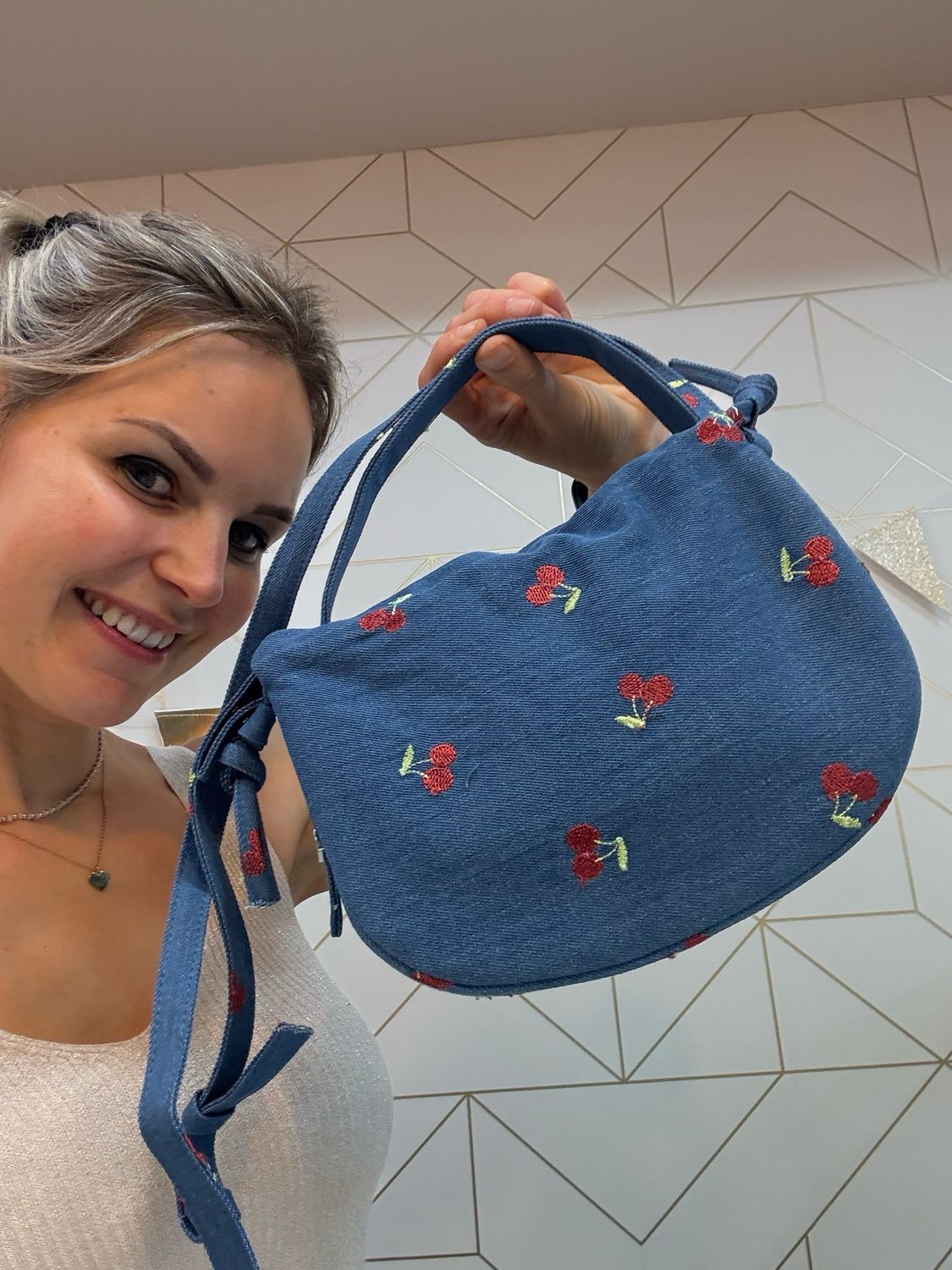 Kersenhandtas 🍒 PIECES PCBALLOON Cherry Bag