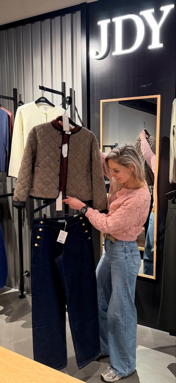 Jeans JDY wijd met knopen JDYLIZZIE MIDWAIST BUTTON WIDE JEANS DNM