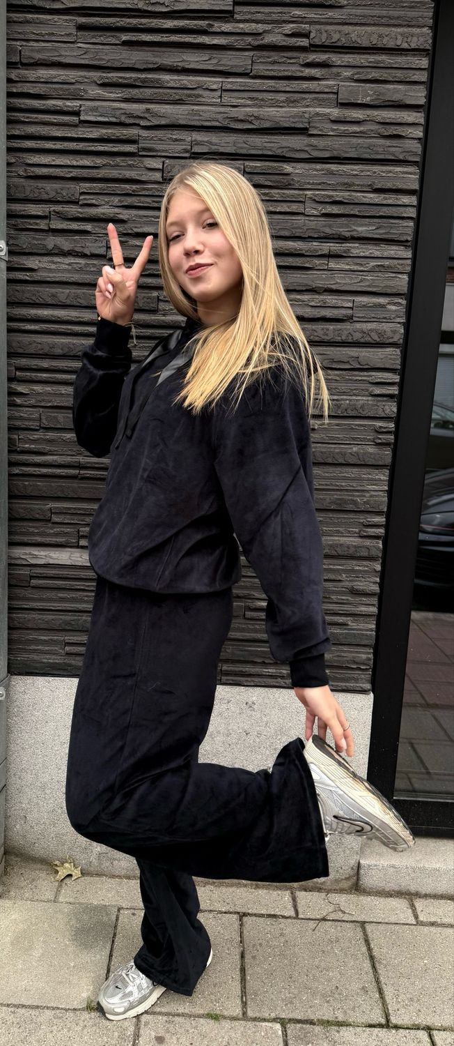 JDYVIDA L/S VELVET HOODIE TOP JRS DIA