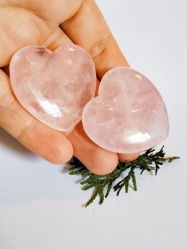 Corazón de cuarzo rosa
