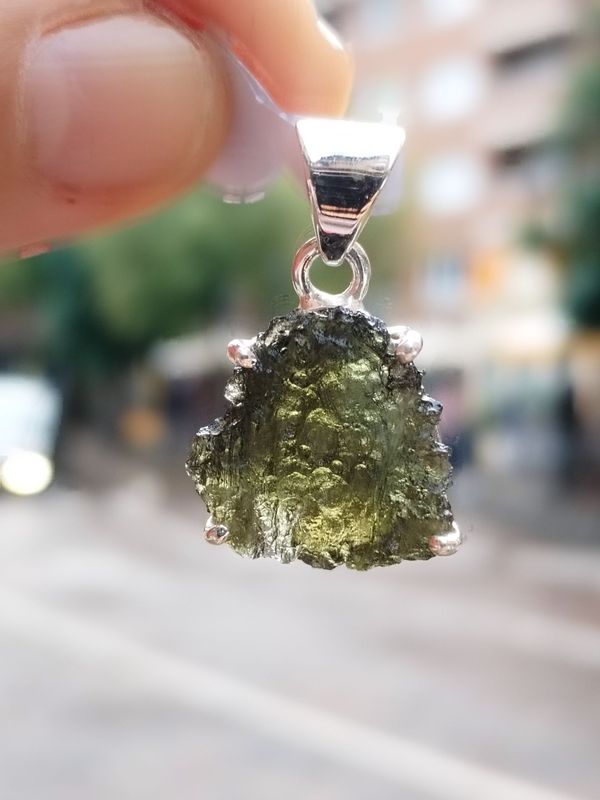 Colgante de Moldavita auténtica certificada y Plata de ley