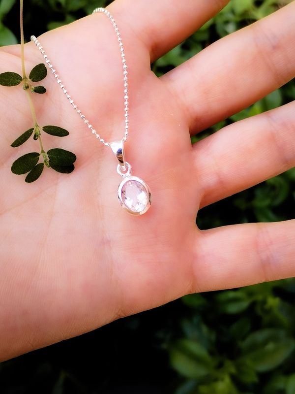 Conjunto de colgante con morganita extra tallada