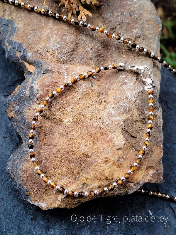 Pulsera fina de Ojo de Tigre y Plata de ley