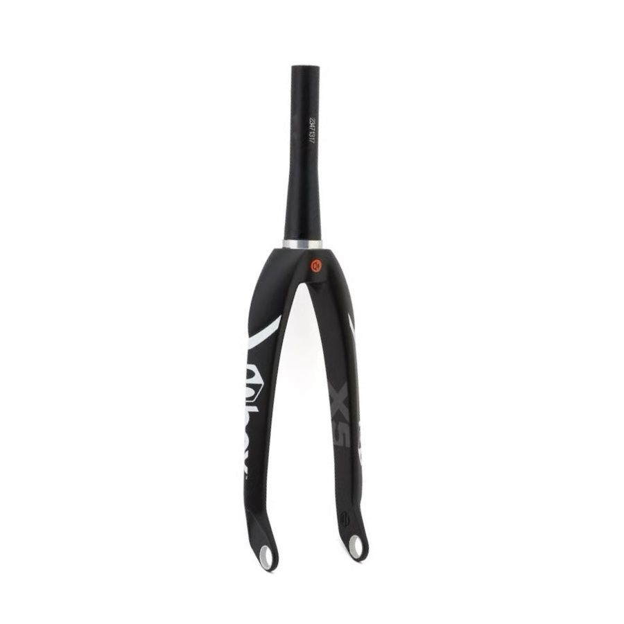 Box One Pro X5 Carbon Fork 20x20'' - 1.5 to 1 1/8 Box One Pro X5 Carbon Fork 20x20'' - 1.5 to 1 1/8" Matte Black