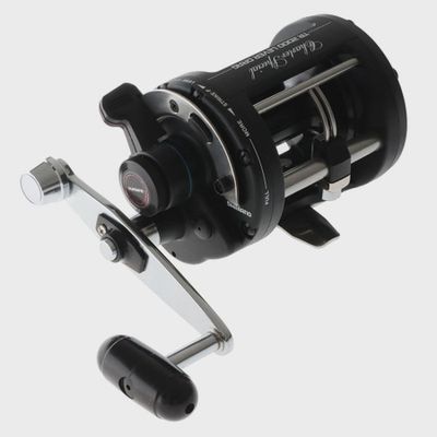tica 5ft1 pe4-8 graphite rod /   Charter special 2000 lever drag  - comes with 250mtrs 50lb tasline braid