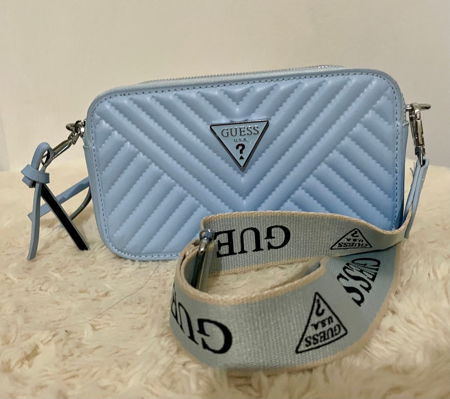 GUESS CROSSBODY BAG