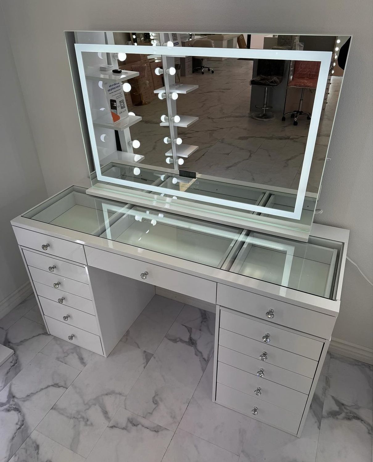13 Drawer Glass Top w/ LED Dimmable Mirror