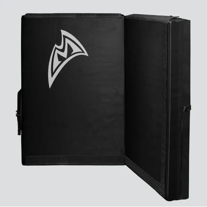 Bouldering Crash Pad - Mad Rock or similar