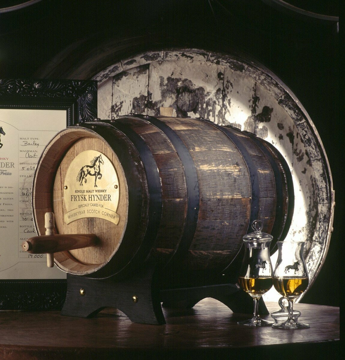 Frysk Hynder - Red Wine cask - 40% Frysk Hynder - Red Wine cask - 40%