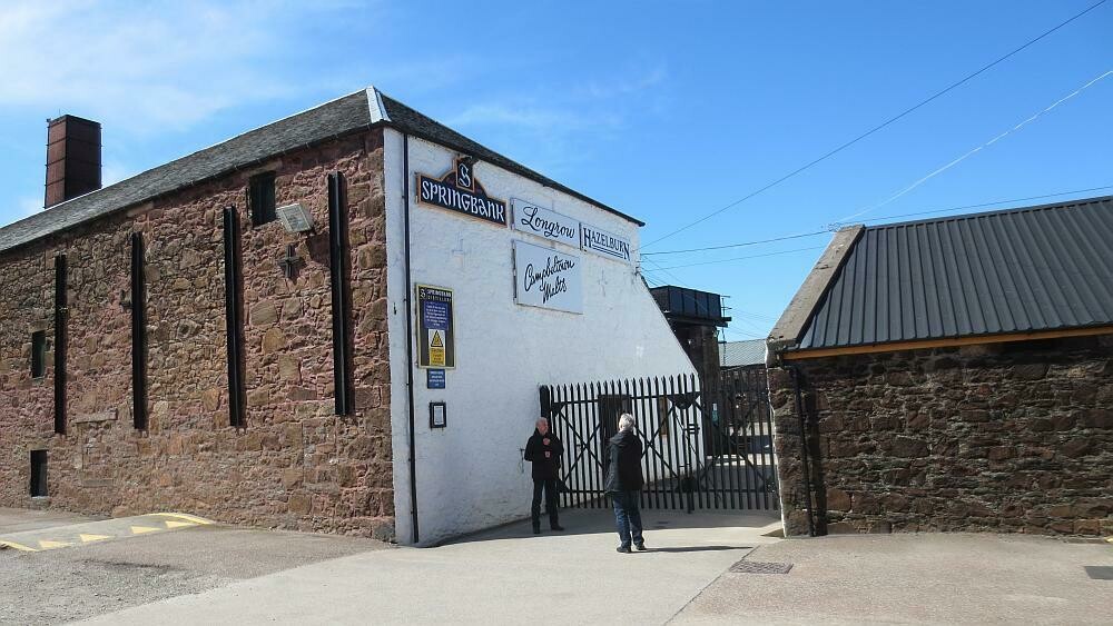 Springbank Local Barley - 2009 - 9 years - 57.7% Springbank Local Barley - 2009 - 9 years - 57.7%