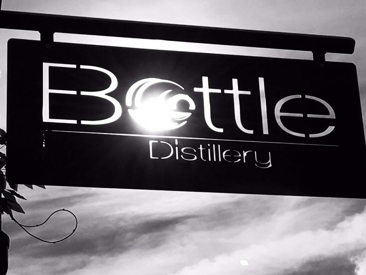 Orion Dry Gin Giant Green - 40% Orion Dry Gin Giant Green - 40%