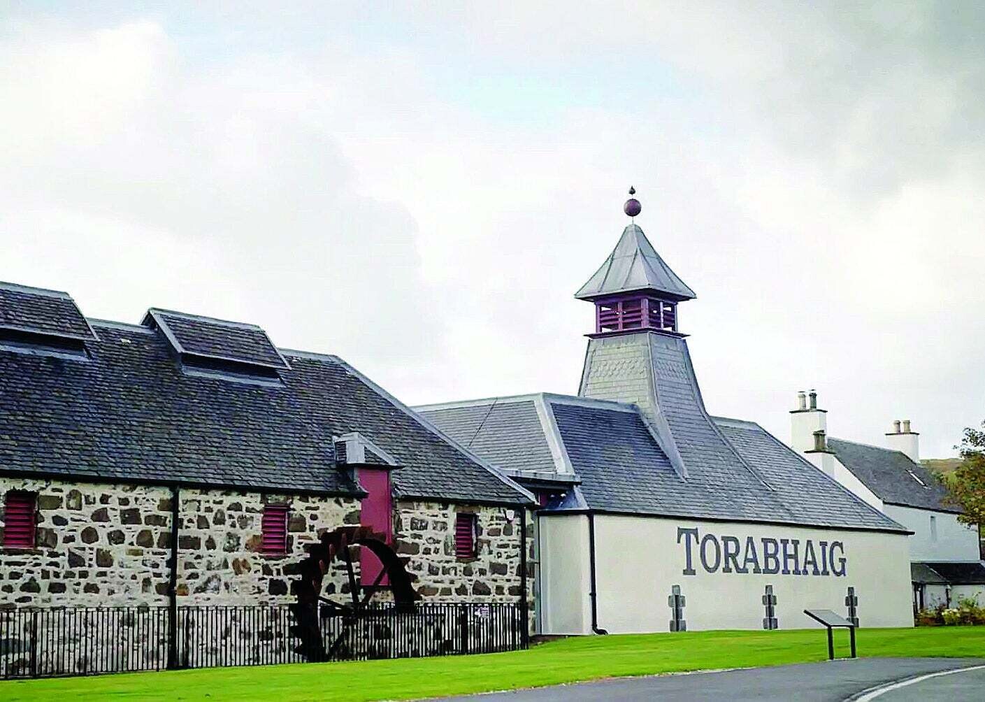 Torabhaig Legacy Allt Gleann - 46% Torabhaig Legacy Allt Gleann - 46%