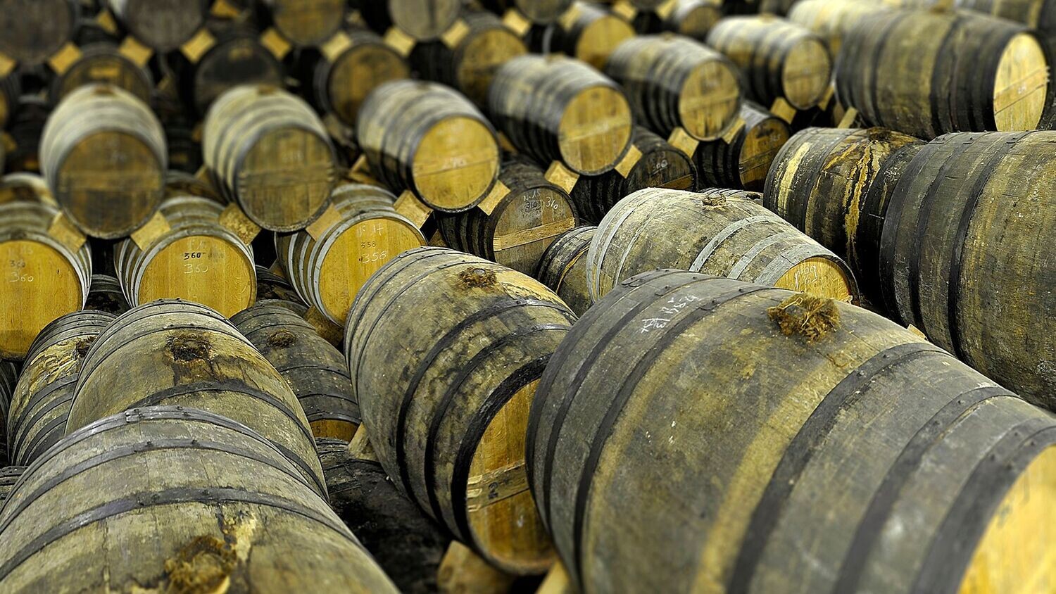 AE DOR Grande Champagne Albane - 40% - Max. 1 per klant. AE DOR Grande Champagne Albane - 40% - Max. 1 per klant.