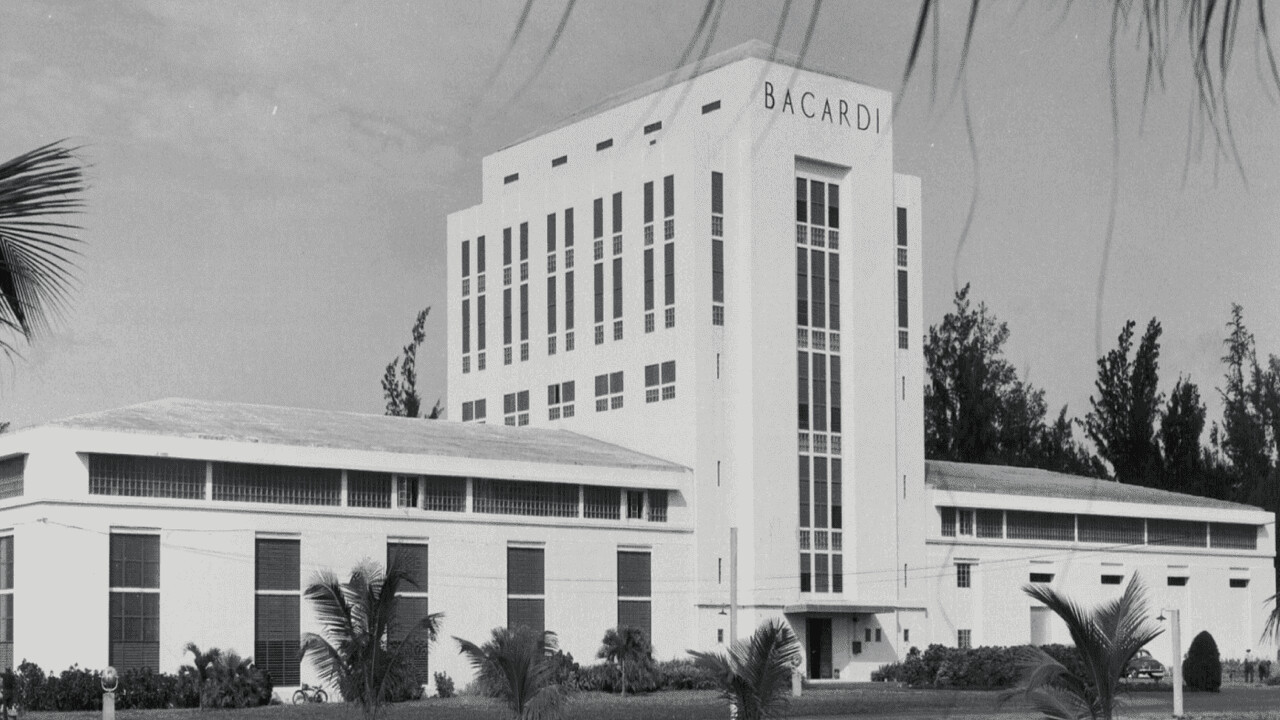 Bacardi Facundo Eximo Rum - 10 years - 40% Bacardi Facundo Eximo Rum - 10 years - 40%