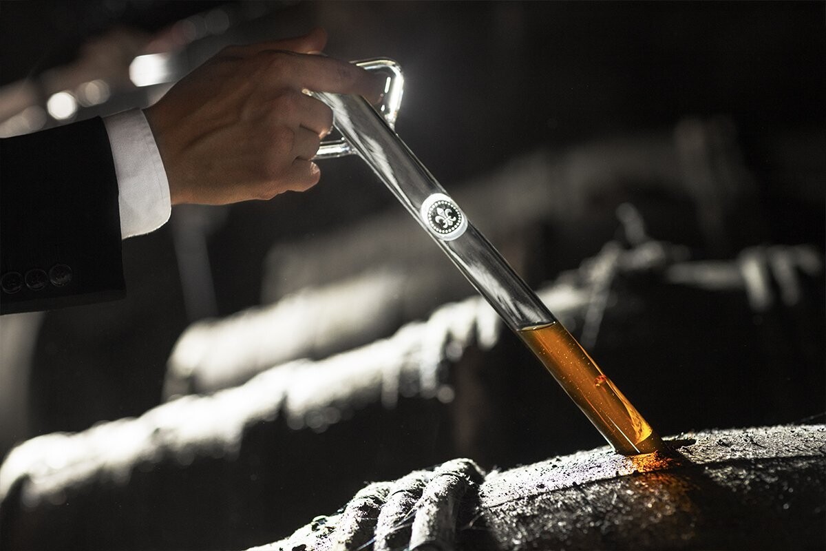 Remy Martin XO - The year of the Snake - Limited Edition by HUANG YUXING Remy Martin XO - The year of the Snake - Limited Edition by HUANG YUXING