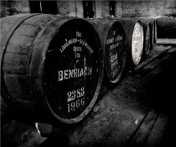 BenRiach 21 years - Four Cask Matured 46% BenRiach 21 years - Four Cask Matured 46%