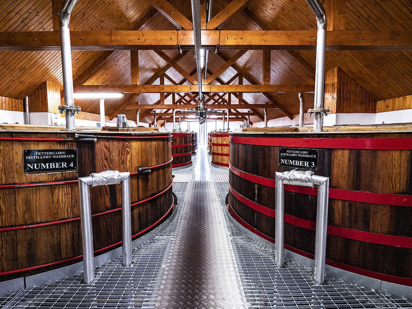 Fettercairn Warehouse 2 - Batch 2 - 48.5% Fettercairn Warehouse 2 - Batch 2 - 48.5%