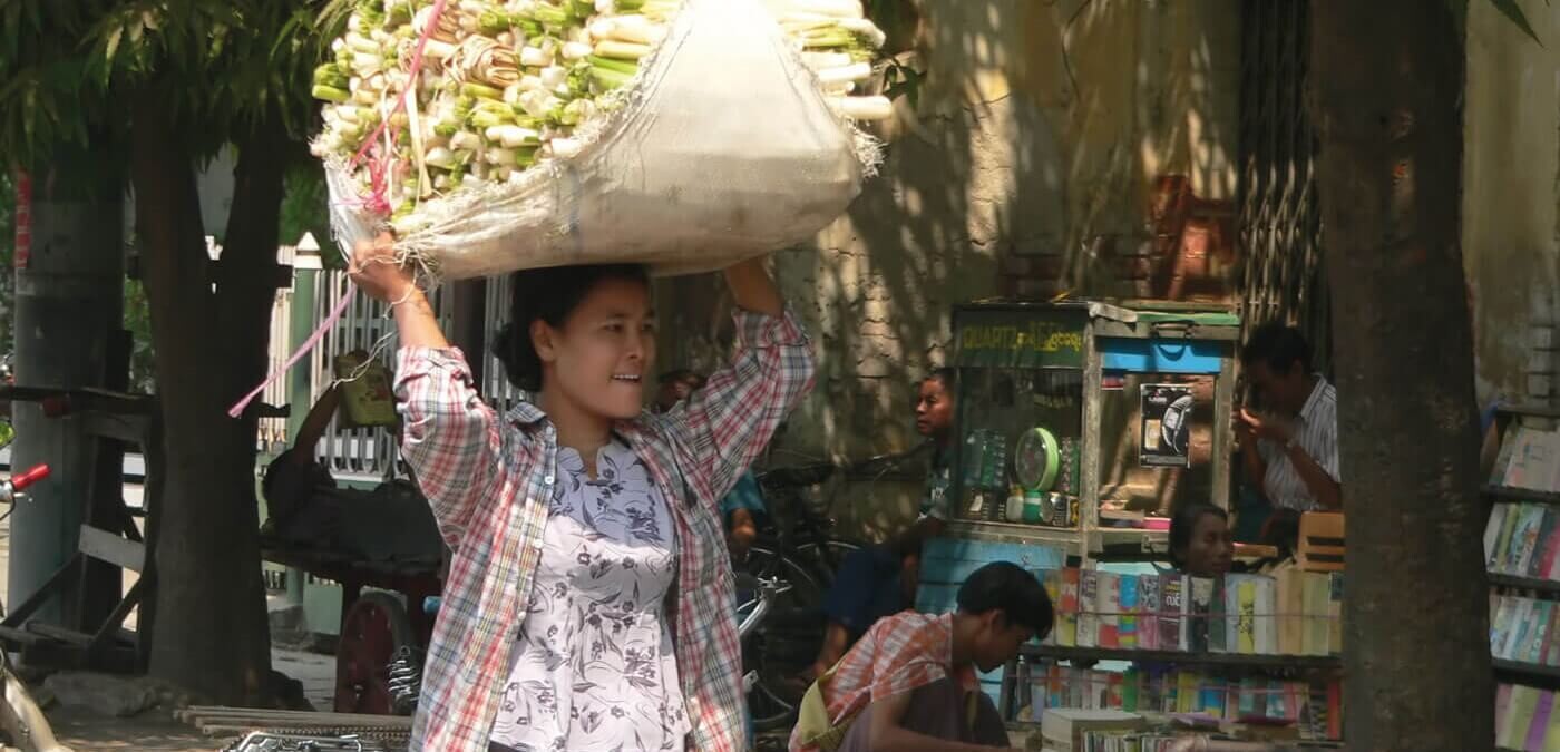 Naga Malacca Indonesian Spiced Rum - 40% Naga Malacca Indonesian Spiced Rum - 40%