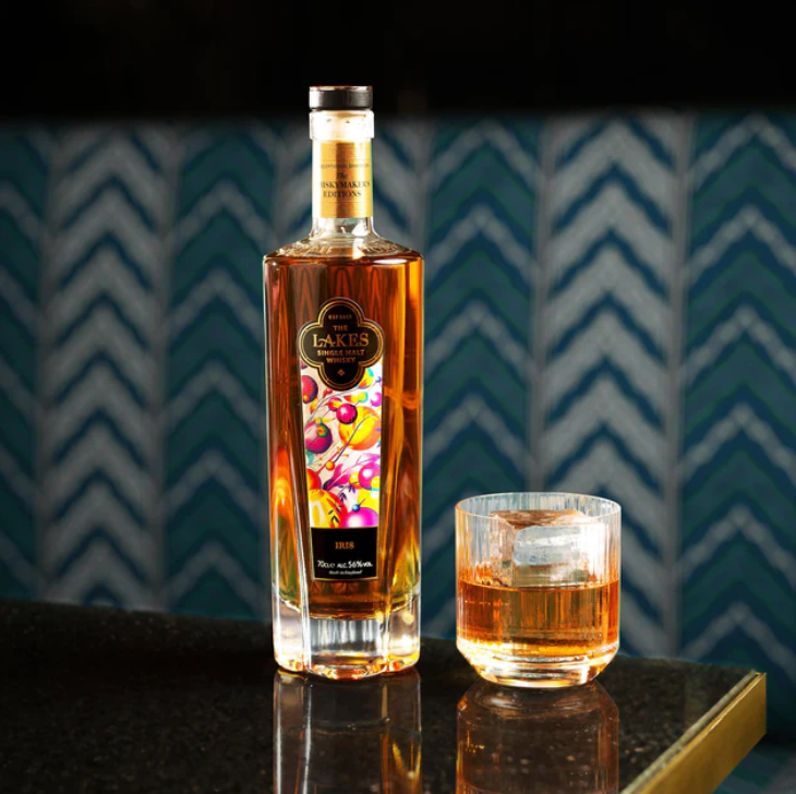 The Lakes Whisky Makers Edition - Iris - 56% The Lakes Whisky Makers Edition - Iris - 56%