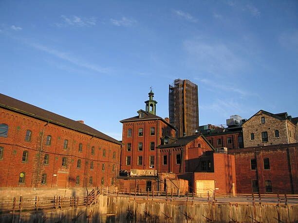 Crown Royal - Blended Canadian Whisky - 40% - liter