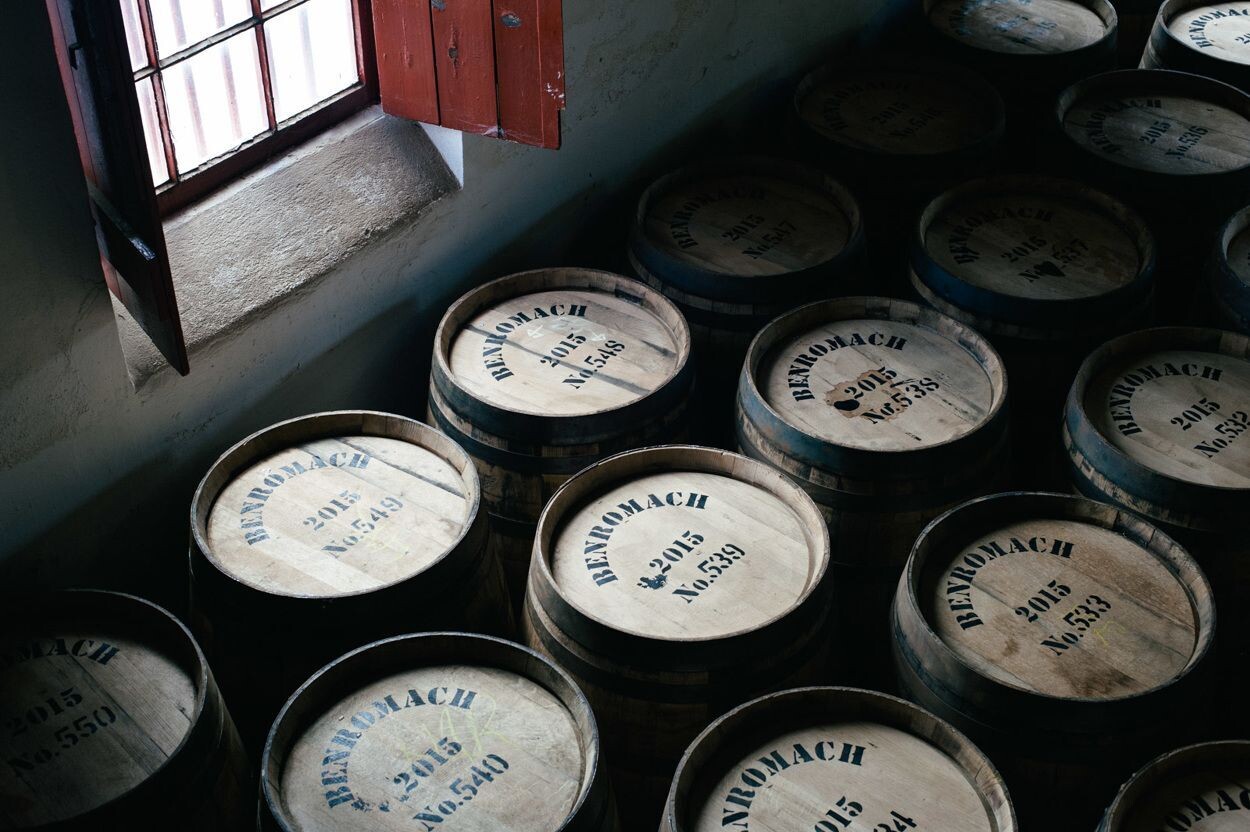 Benromach Contrast Peat Smoke - 46% Benromach Contrast Peat Smoke - 46%