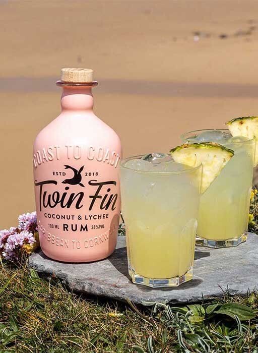 Twin Fin - Coconut & Lychee rum - 38% Twin Fin - Coconut & Lychee rum - 38%