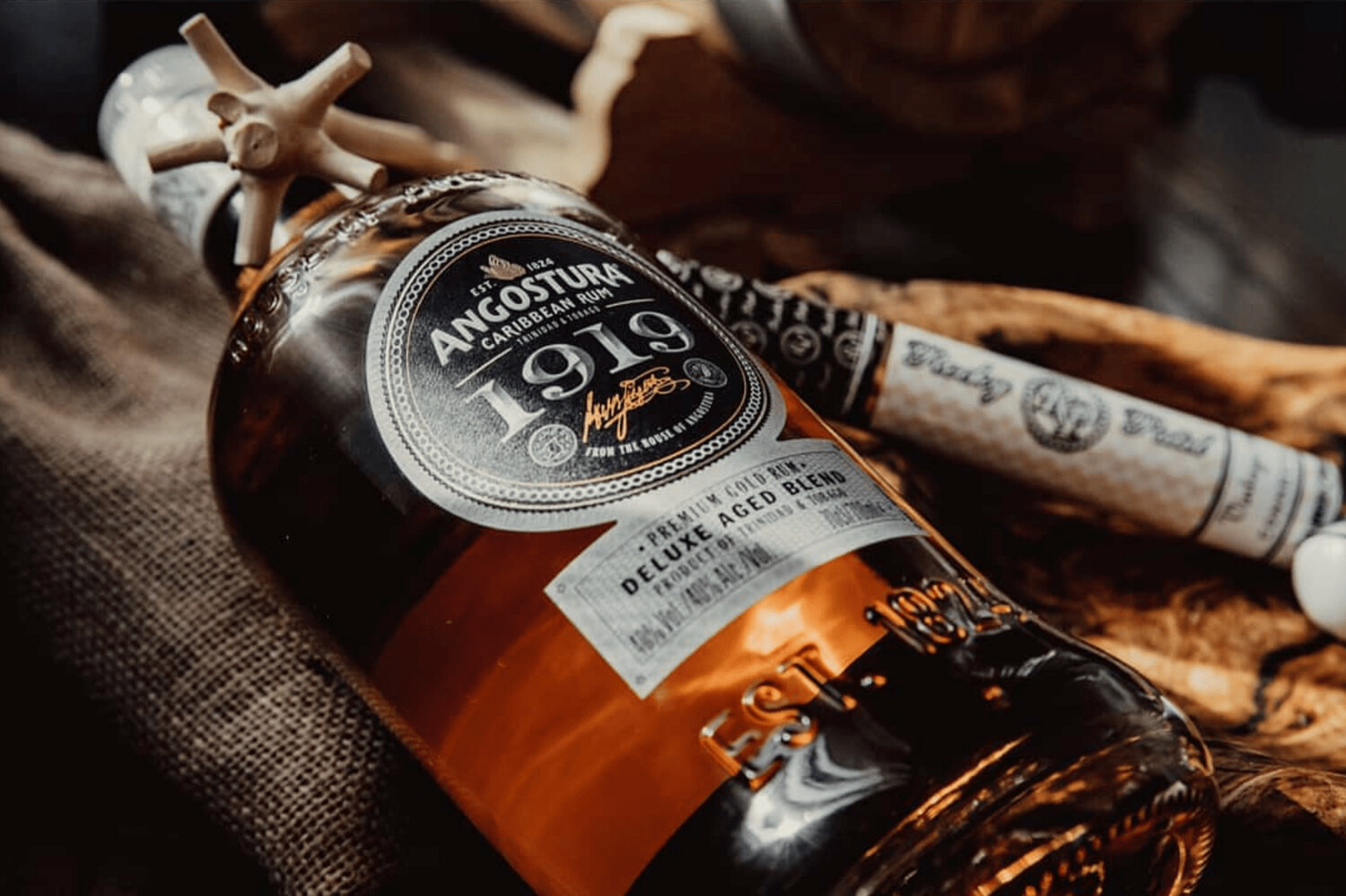 Angostura 1919 Premium Gold Rum - 40% Angostura 1919 Premium Gold Rum - 40%