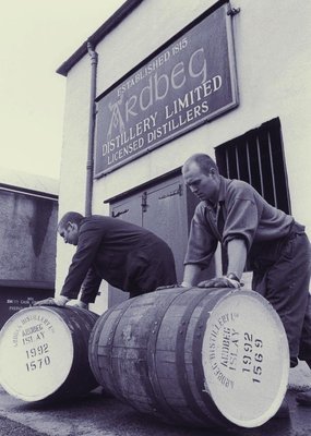 Ardbeg - Islay Est. 1815