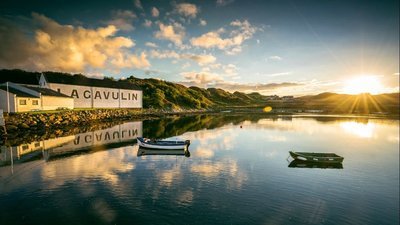 Lagavulin - Islay Est. 1816
