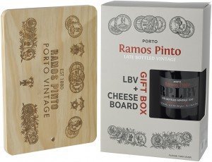 Ramos Pinto met luxe kaasplank in verpakking Ramos Pinto met luxe kaasplank in verpakking