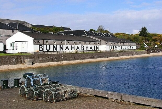 Bunnahabhain The Coterie - 2012 - Rum cask - 56,9% Bunnahabhain The Coterie - 2012 - Rum cask - 56,9%
