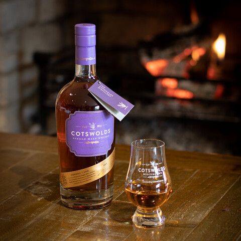 Cotswolds Sherry Cask Single Malt - 57.4% Cotswolds Sherry Cask Single Malt - 57.4%