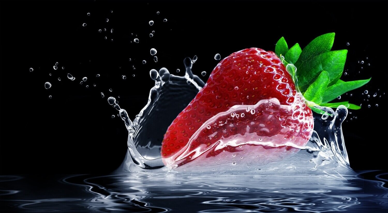 Berry Pickers Strawberry Gin - 38% Berry Pickers Strawberry Gin - 38%