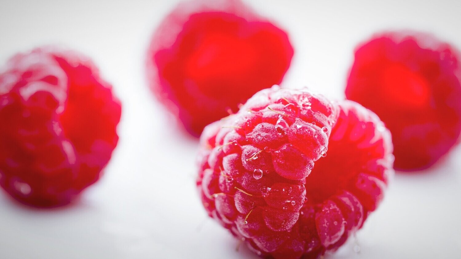 Meukow Wild Berry likeur - 30% Meukow Wild Berry likeur - 30%