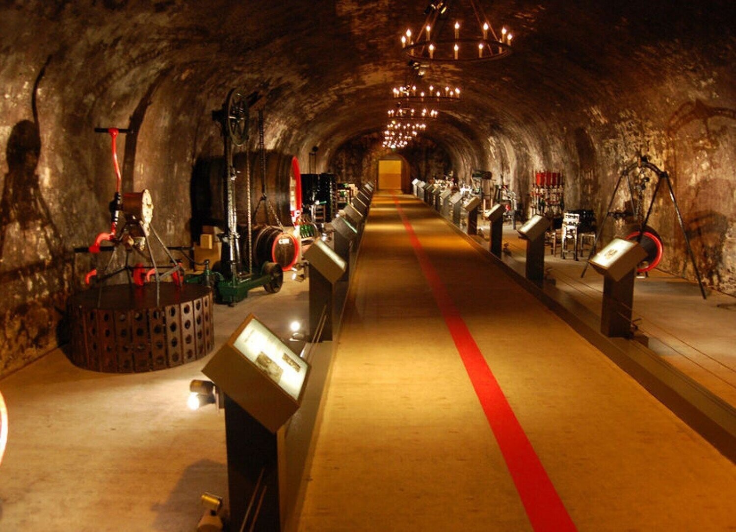 Mumm Cordon Rouge - Brut Champagne Mumm Cordon Rouge - Brut Champagne